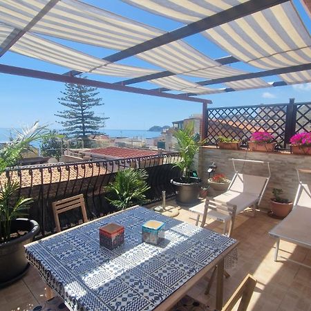 Terrazza Enjoy Lägenhet Letojanni Exteriör bild